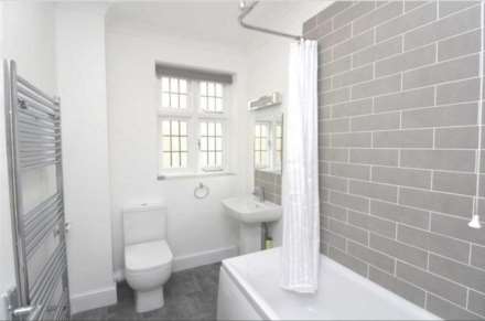 Hadleigh Road, Leigh On Sea, Image 6