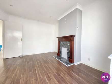 Carlingford Drive, Westcliff On Sea, Image 20