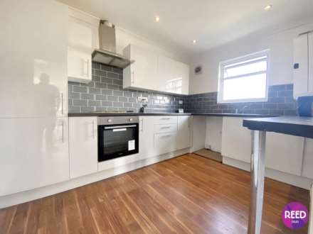 Carlingford Drive, Westcliff On Sea, Image 4