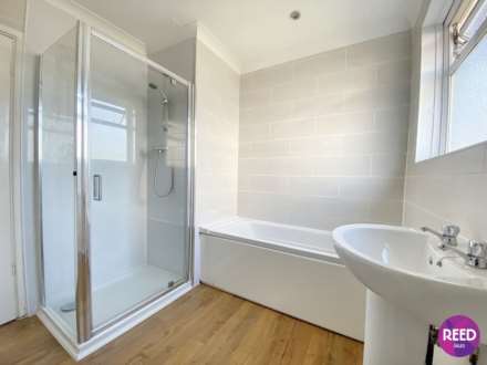 Carlingford Drive, Westcliff On Sea, Image 5