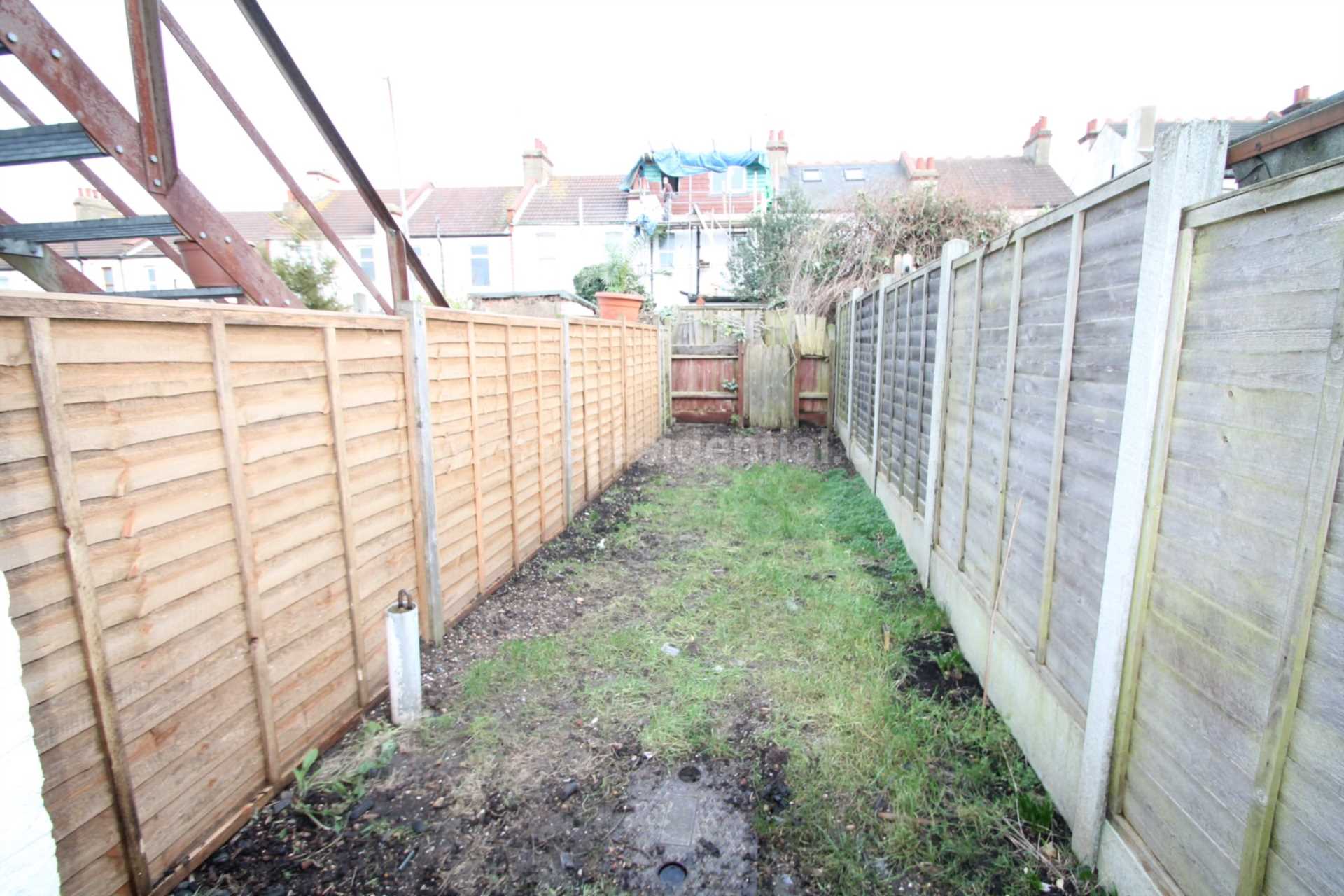 Wenham Drive, Westcliff On Sea, Image 5