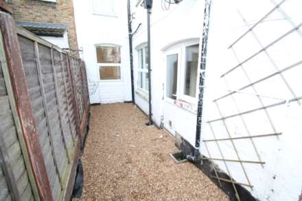 Wenham Drive, Westcliff On Sea, Image 6