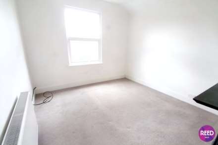 Claremont Road, Westcliff On Sea, Image 7