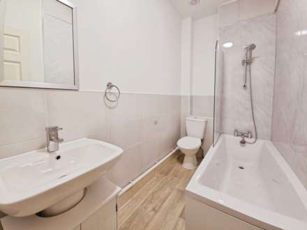 Brightwell Ave, Westcliff On Sea, Image 7