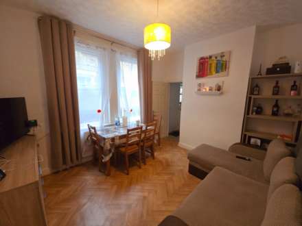 Albion Road, Westcliff On Sea, Image 3