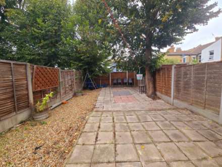 Albion Road, Westcliff On Sea, Image 9