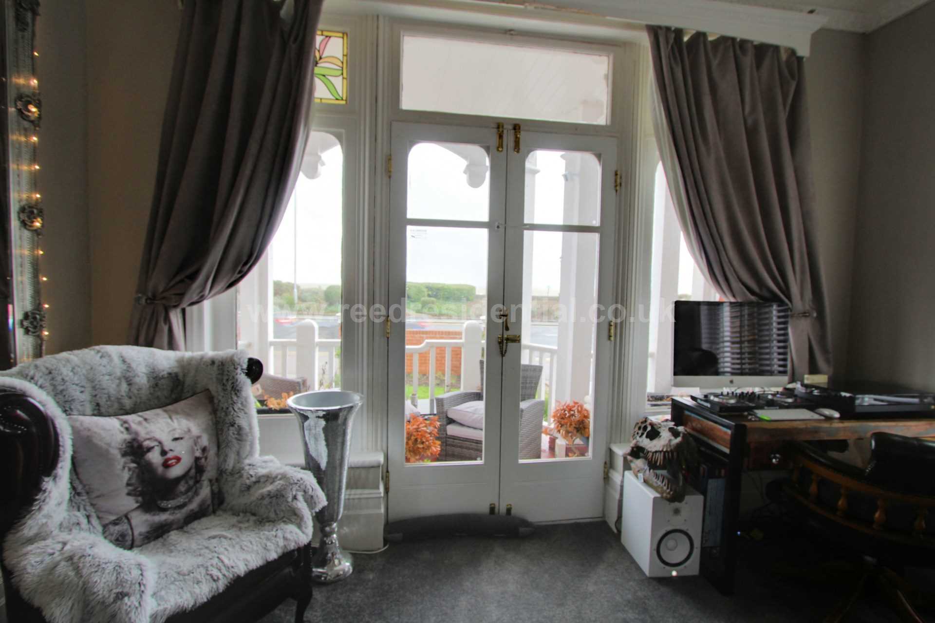 Chalkwell Esplanade, Westcliff On Sea, Image 12