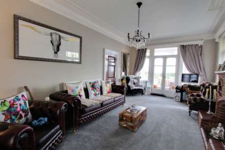 Chalkwell Esplanade, Westcliff On Sea, Image 13