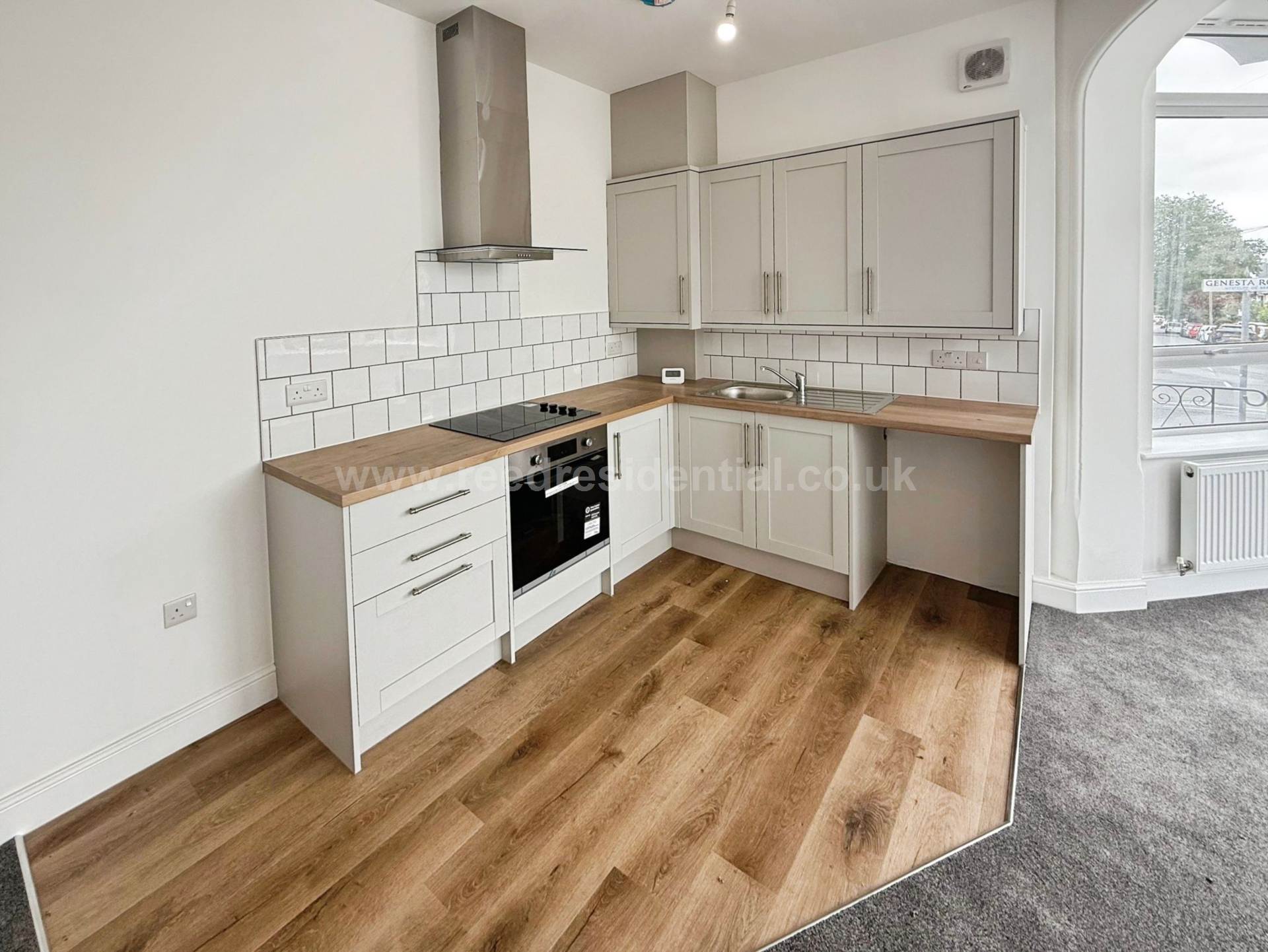 Seaview Apartments Genesta Road, Westcliff On Sea, Image 5