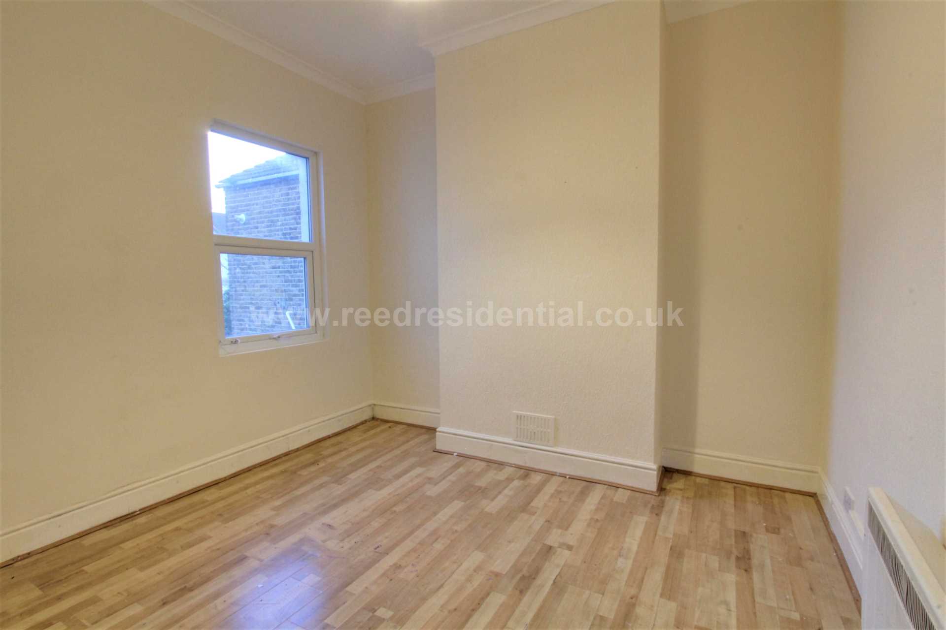Wenham Drive, Westcliff On Sea, Image 3