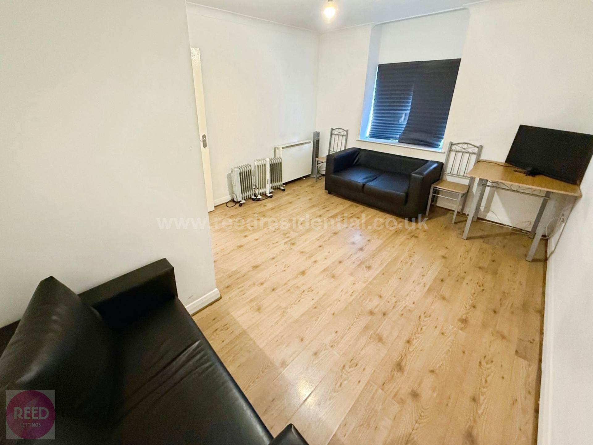 London Road, Grays, Image 6