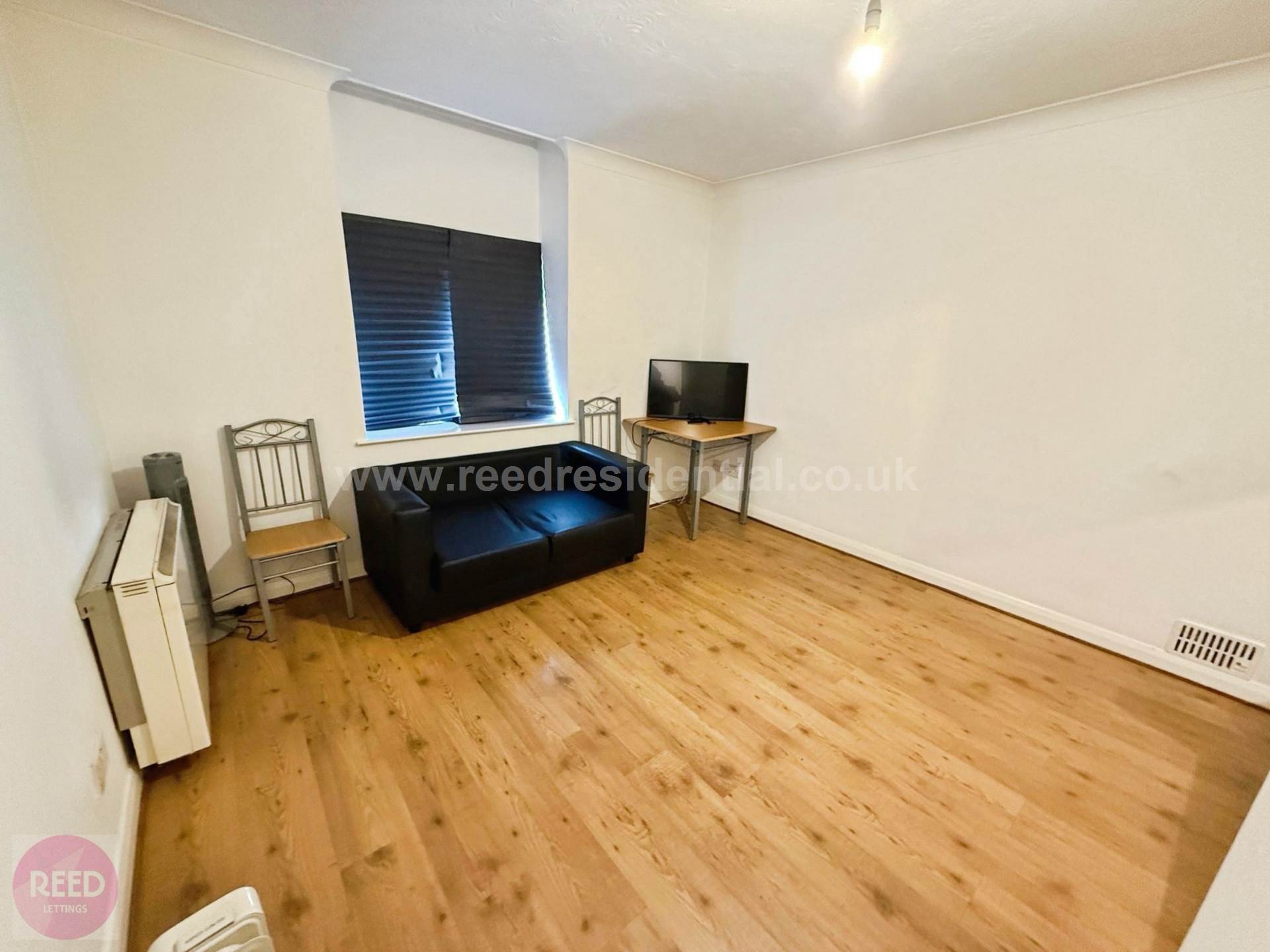 London Road, Grays, Image 7