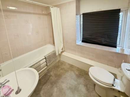 London Road, Grays, Image 4