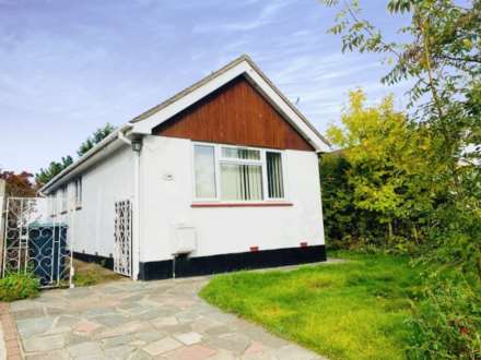 2 Bedroom Semi-Detached Bungalow, Southernhay, Leigh On Sea