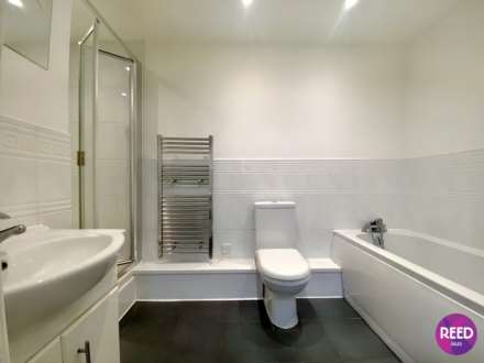 Riverbreeze Court, Ferry Road, Hullbridge, Image 9