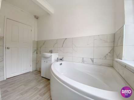 DANDIES DRIVE LEIGH ON SEA, Image 4