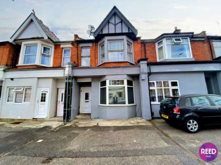 3 bedroom terraced house for sale in Valkyrie Road, Westcliff-on-sea, SS0