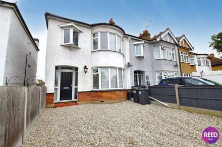 3 Bedroom End Terrace, Prince Ave, Westcliff On Sea