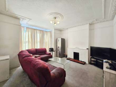 Elderton Road, Westcliff On Sea, Image 2