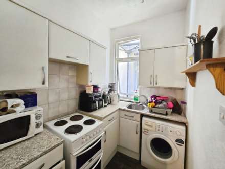 Elderton Road, Westcliff On Sea, Image 4