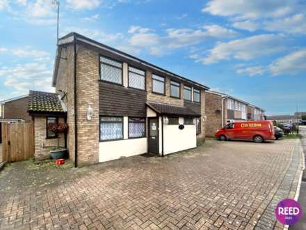 Property For Sale Dorset Gardens, Rochford