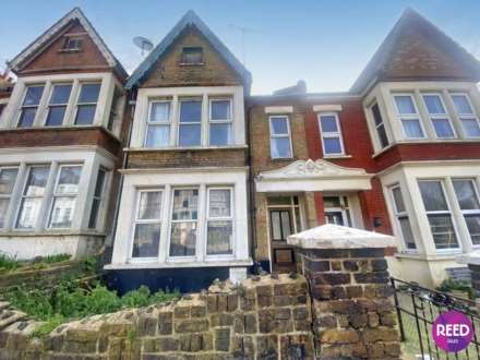 3 Bedroom Flat, York Road, Southend On Sea