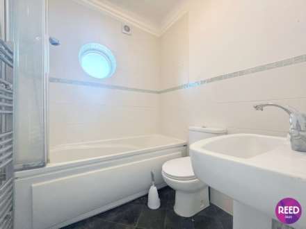 Canewdon Road, Westcliff On Sea, Image 10