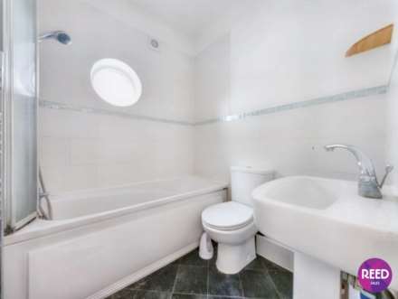 Canewdon Road, Westcliff On Sea, Image 8