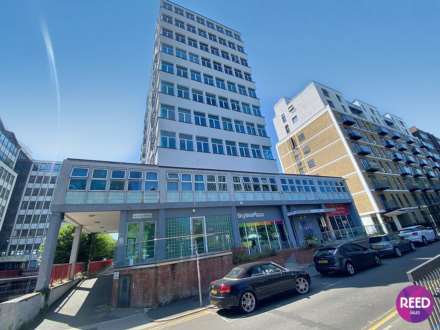 2 Bedroom Flat, Skyline Plaza Victoria Avenue, Southend On Sea