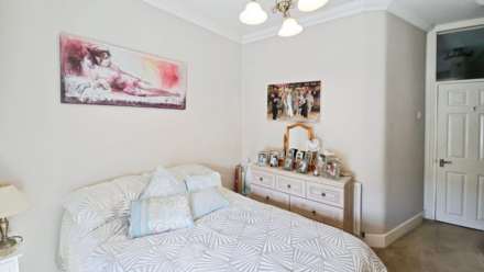 Rochford Avenue, Westcliff On Sea, Image 10