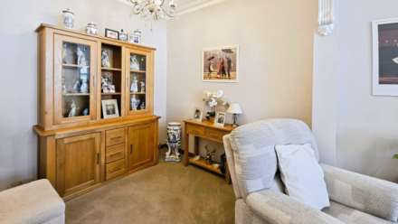 Rochford Avenue, Westcliff On Sea, Image 6