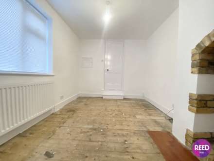 St Johns Road, Westcliff On Sea, Image 15