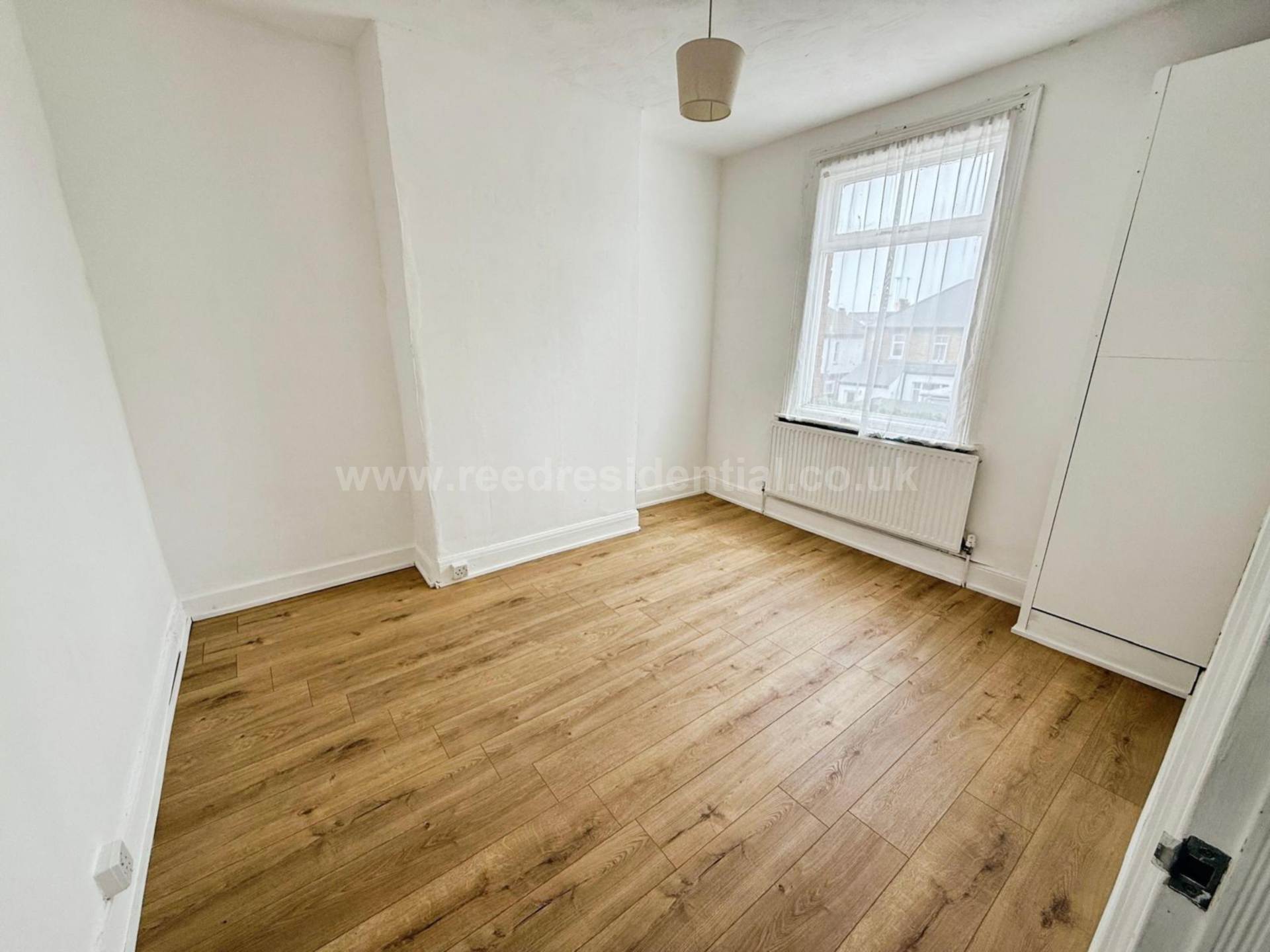 Ramuz Drive, Westcliff On Sea, Image 5