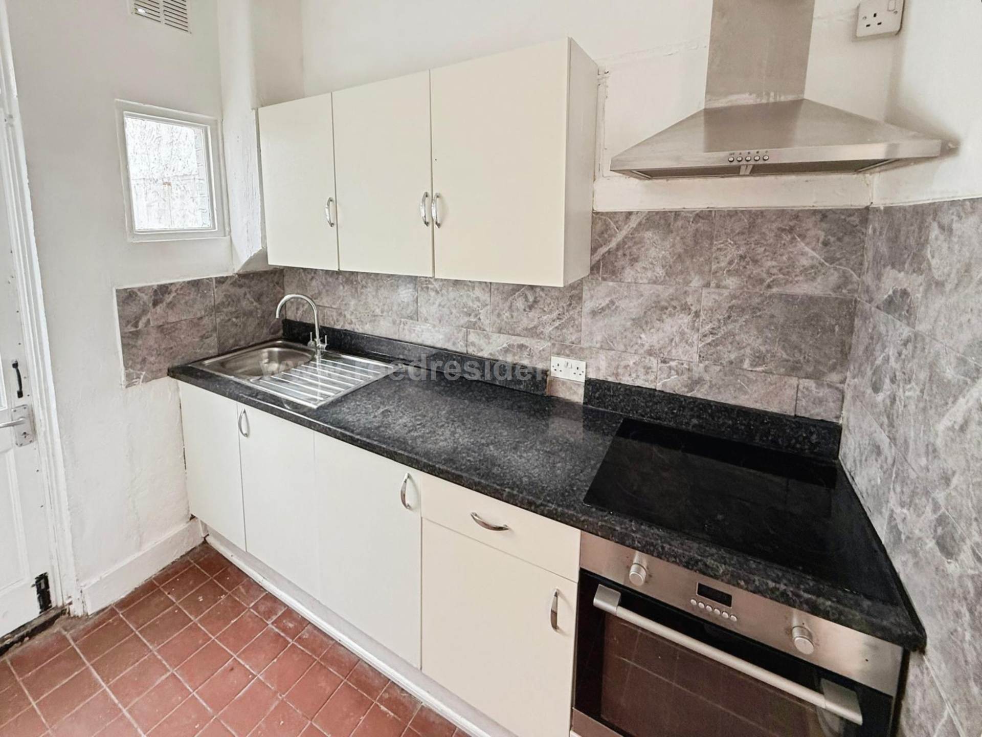 Ramuz Drive, Westcliff On Sea, Image 6
