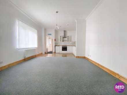 Preston Road, Westcliff, Image 2