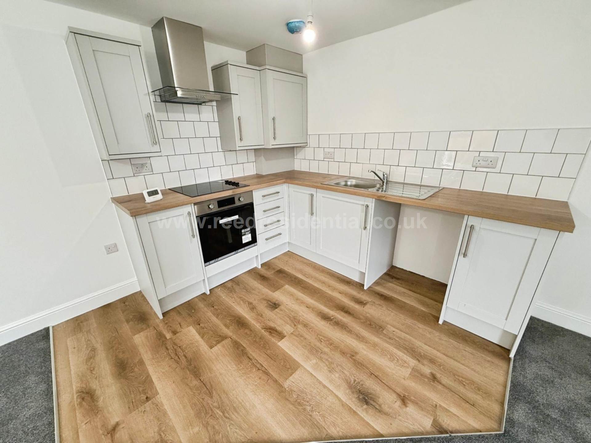 Seaview Apartments Genesta Road, Westcliff On Sea, Image 5