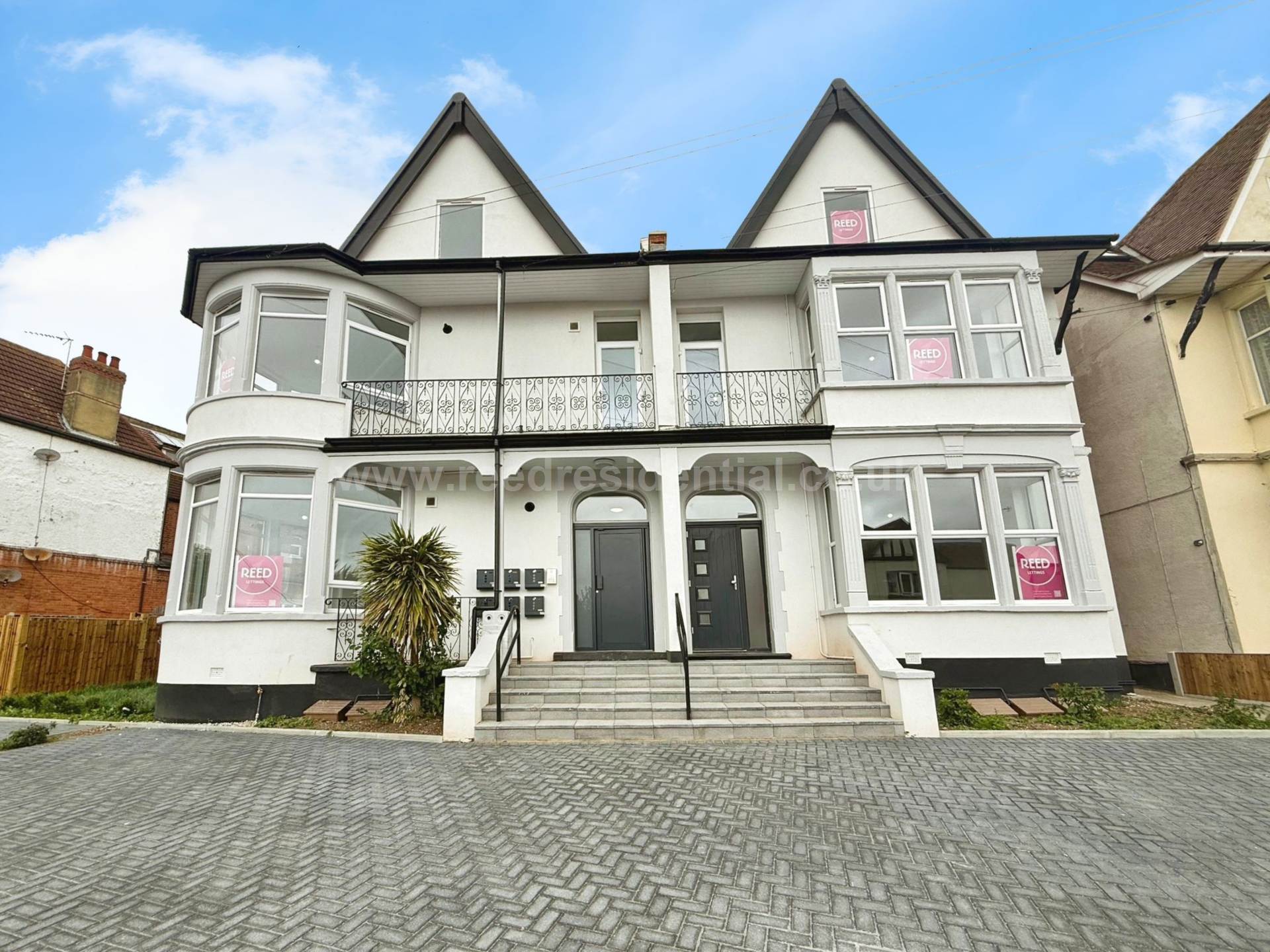 Seaview Apartments Genesta Road, Westcliff On Sea, Image 4