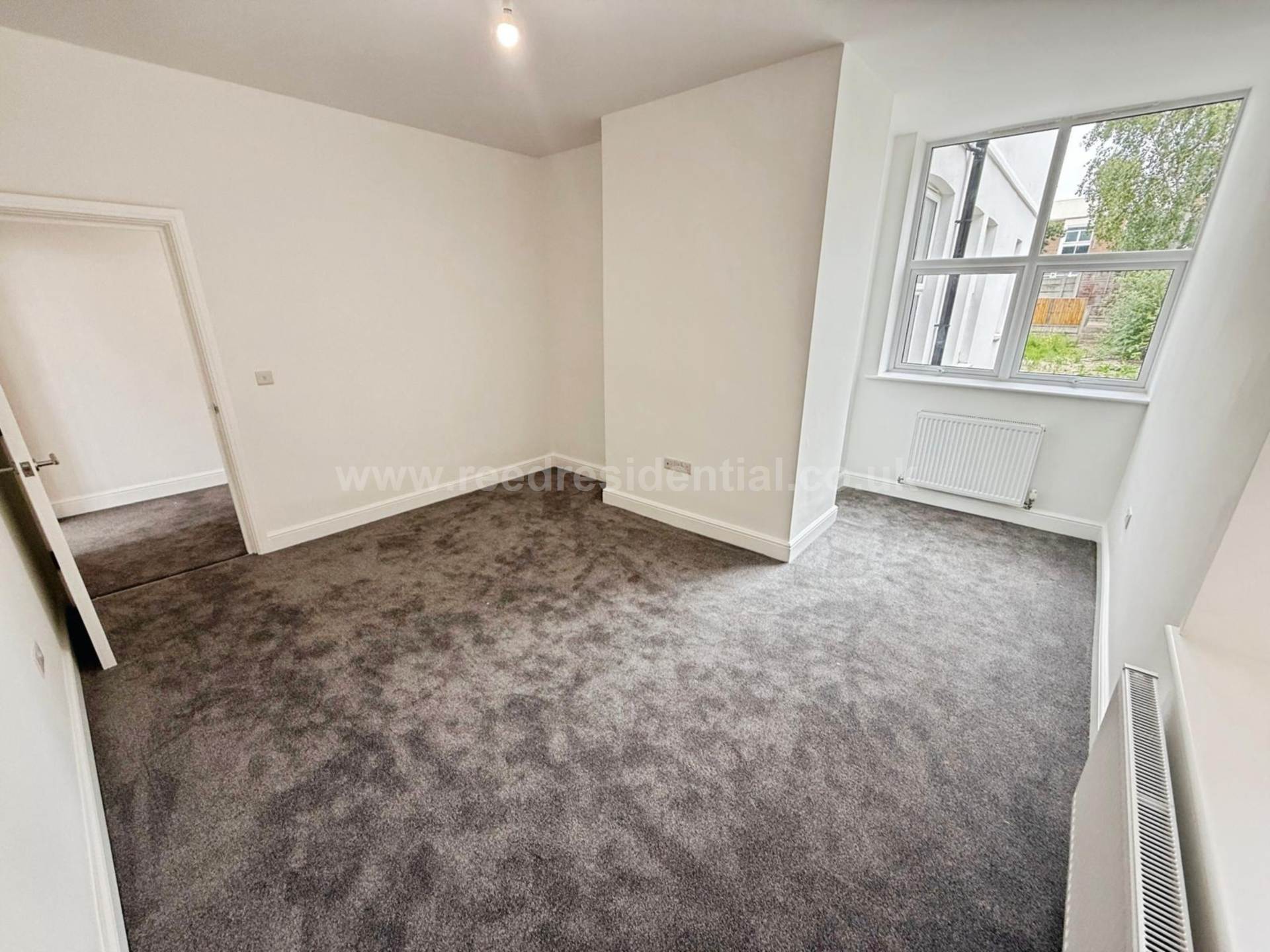 Seaview Apartments Genesta Road, Westcliff On Sea, Image 9