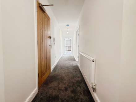 Seaview Apartments Genesta Road, Westcliff On Sea, Image 5