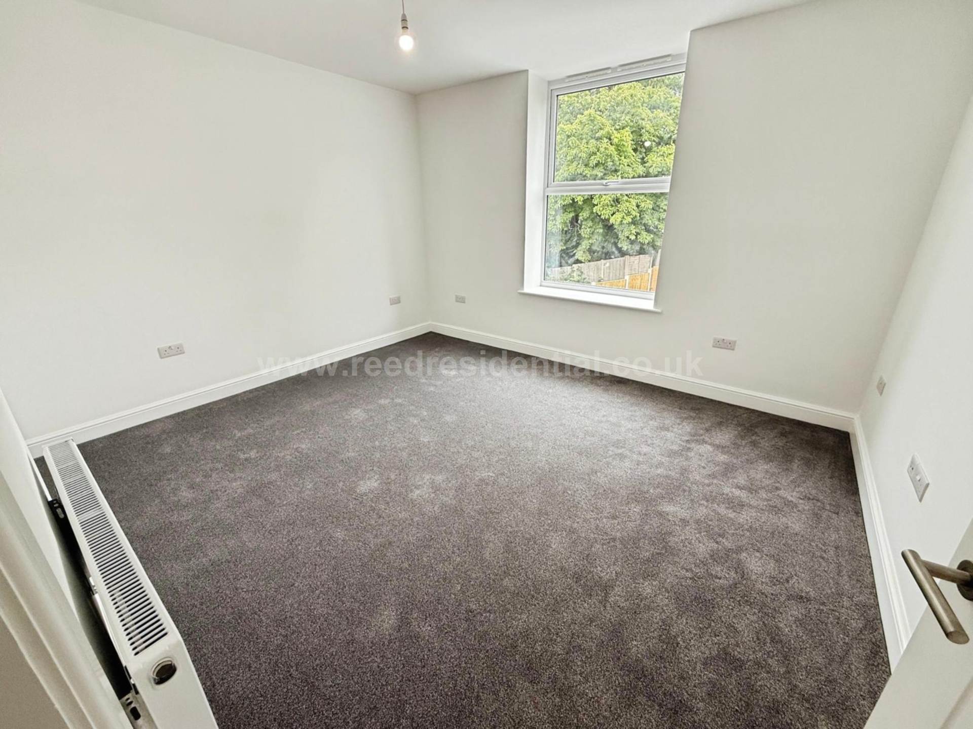 Seaview Apartments Genesta Road, Westcliff On Sea, Image 5
