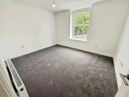 Seaview Apartments Genesta Road, Westcliff On Sea, Image 5