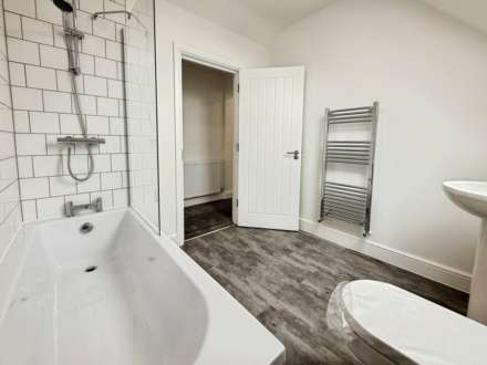 Seaview Apartments Genesta Road, Westcliff On Sea, Image 12
