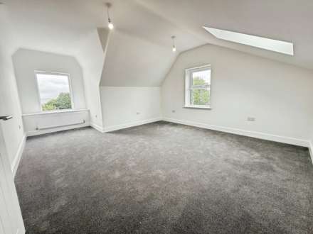 Seaview Apartments Genesta Road, Westcliff On Sea, Image 9