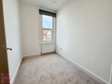 West Road, Westcliff On Sea, Image 4