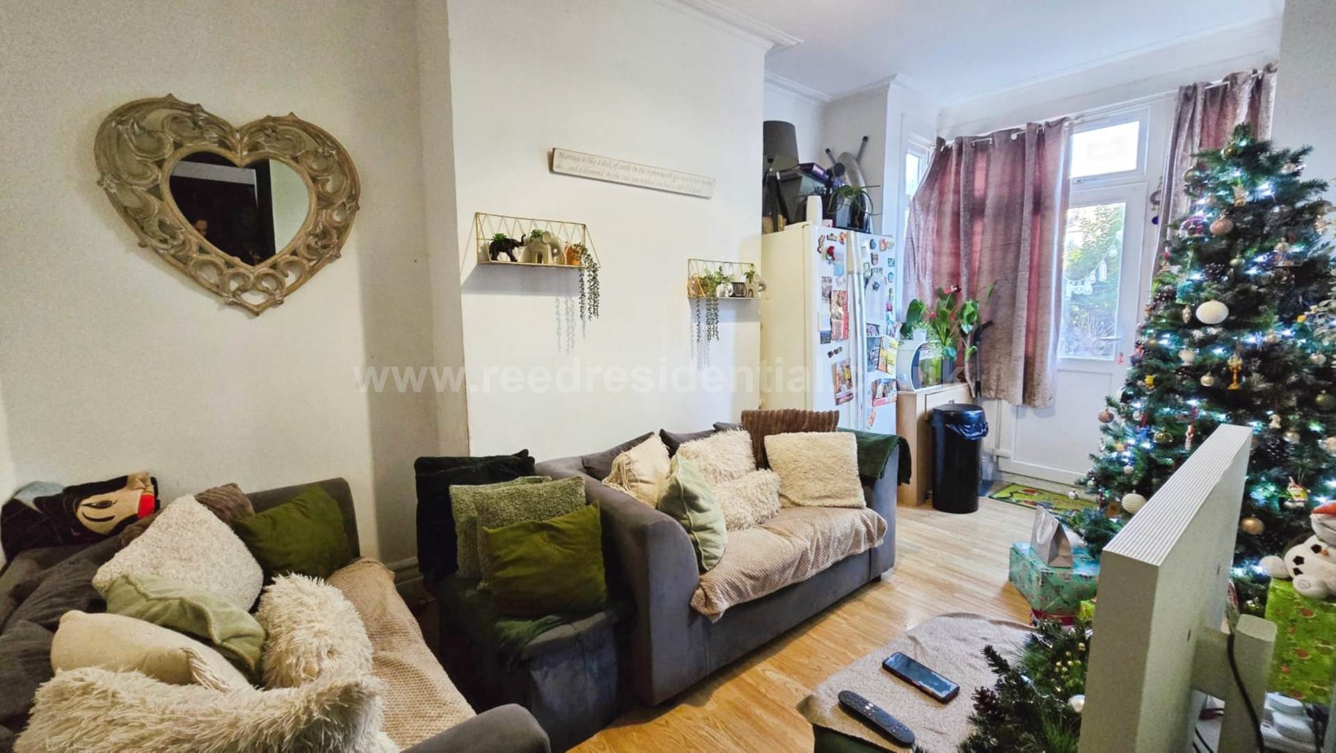 Hilldaville Drive, Westcliff On Sea, Image 2