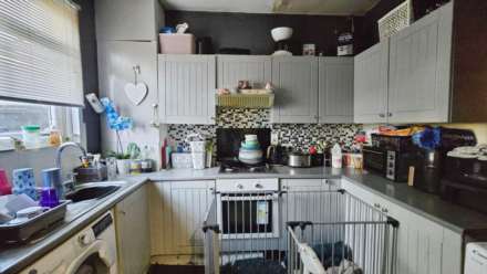 Hilldaville Drive, Westcliff On Sea, Image 4