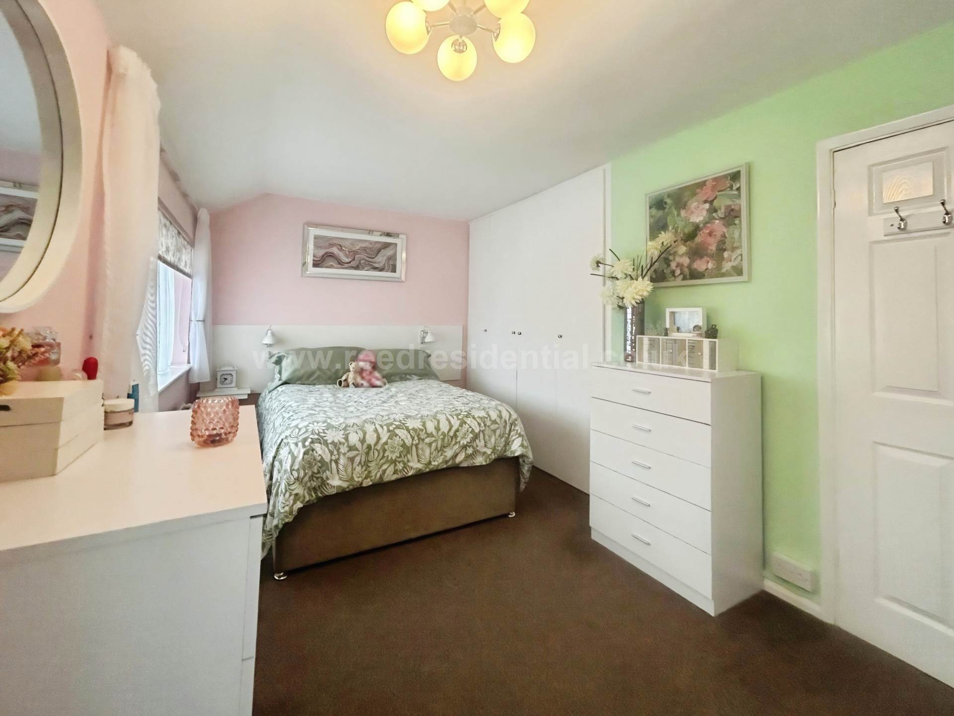 Eastwoodbury Crescent, Southend On Sea, Image 8