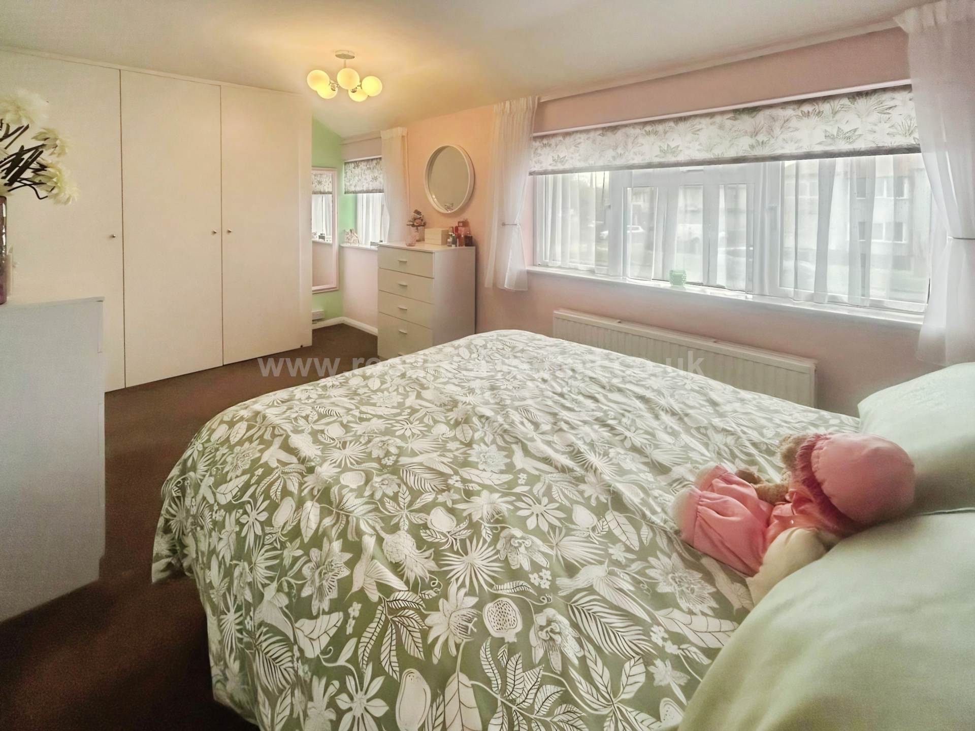 Eastwoodbury Crescent, Southend On Sea, Image 9