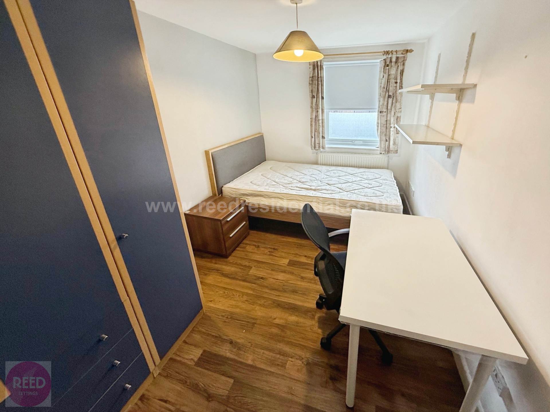 Castle Boulevard, Lenton, England, Image 10