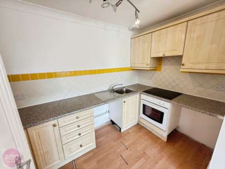 Milton View House ,London Road, Westcliff On Sea, Image 4